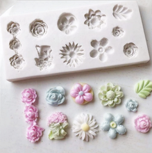 Load image into Gallery viewer, 10 Cavity Assorted Flower Mold
