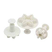 Load image into Gallery viewer, 3pc Snowflake Plunger Fondant Cutter Style 1

